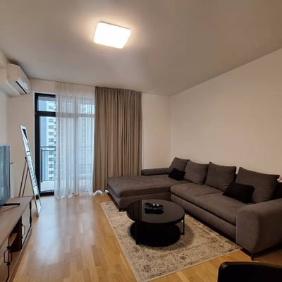 Location d’un appartement moderne de 3 pièces, 79 m², Belgrade, Serbie
